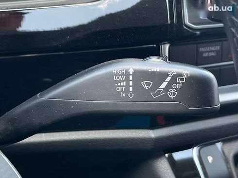 Volkswagen Multivan 2019 - фото 19
