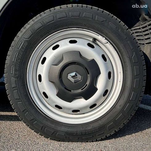 Renault Trafic 2021 - фото 13