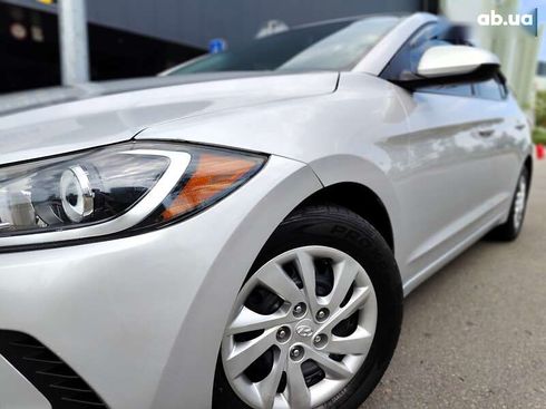 Hyundai Elantra 2016 - фото 2