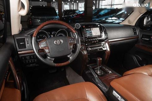 Toyota Land Cruiser 2014 - фото 26