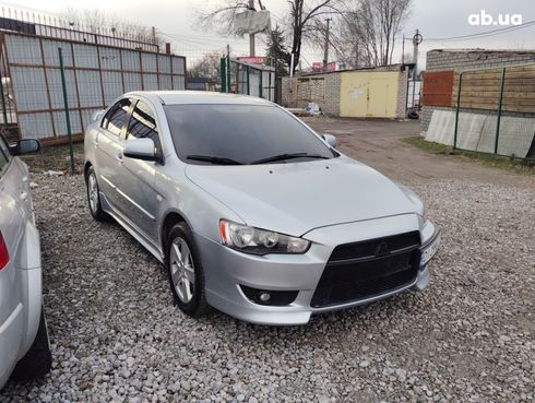 Mitsubishi Lancer 2008 серебристый - фото 3