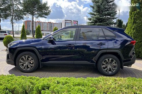 Toyota RAV4 2023 - фото 4