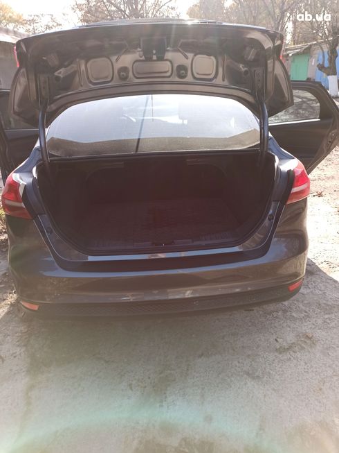 Ford Focus 2015 серый - фото 2
