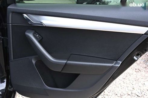 Skoda Octavia 2019 - фото 25