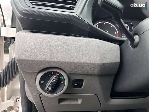 Volkswagen Transporter 2021 - фото 11