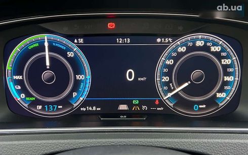 Volkswagen e-Golf 2019 - фото 15