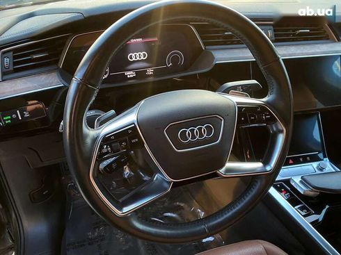Audi E-Tron 2021 - фото 16