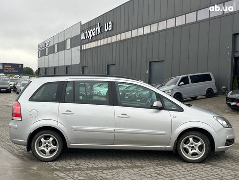 Opel Zafira 2006 серый - фото 36