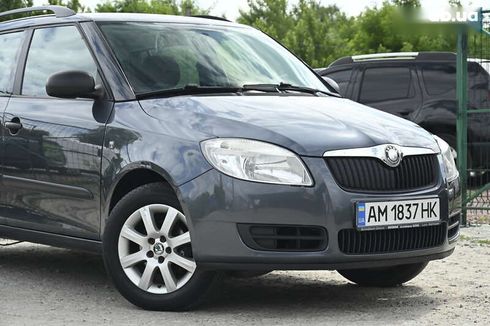 Skoda Fabia 2009 - фото 3