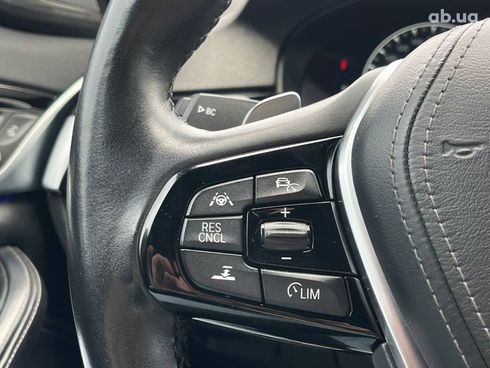 BMW 5 серия 2019 серый - фото 10