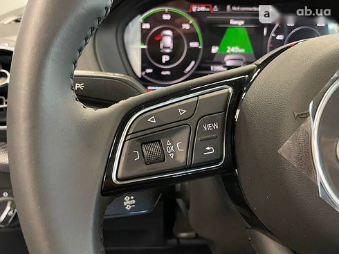 Audi Q2L e-tron 2021 - фото 10