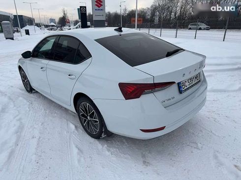 Skoda Octavia 2020 - фото 7