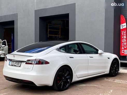 Tesla Model S 2020 - фото 10