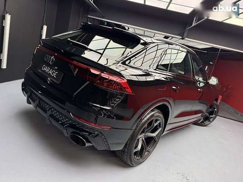 Audi RS Q8 2024 - фото 24