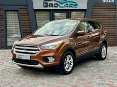 Продаж вживаних Ford Escape 2017 року у Вінниці - купити на Автобазарі