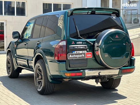 Mitsubishi Pajero Wagon 2001 зеленый - фото 10