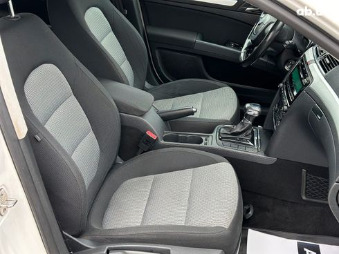 Skoda Superb 2012 белый - фото 34