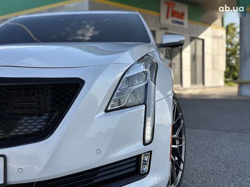 Cadillac CTS 2016 - фото 3