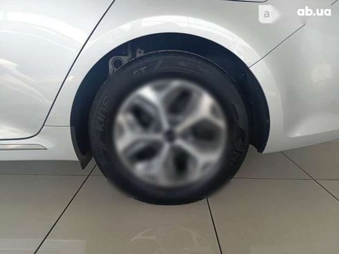 Kia K5 2019 - фото 11