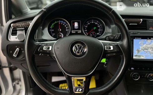 Volkswagen e-Golf 2015 - фото 19