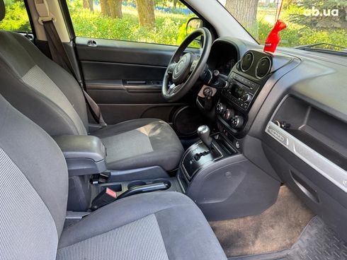 Jeep Compass 2016 серый - фото 23