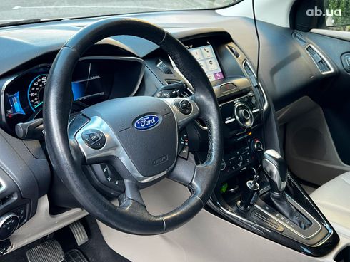 Ford Focus Electric 2016 белый - фото 7