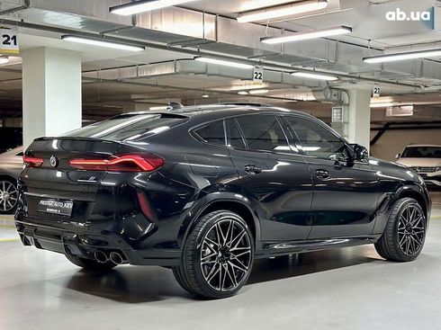 BMW X6 M 2022 - фото 17