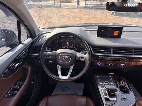 Audi Q7 2018 - фото 30