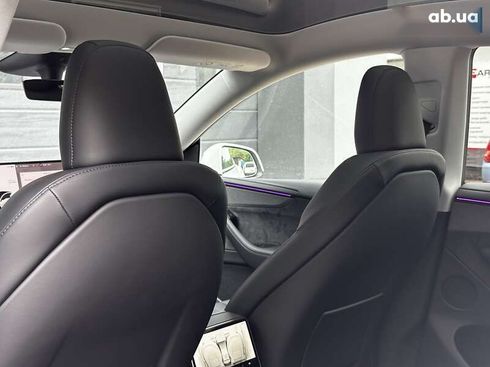 Tesla Model Y 2025 - фото 16