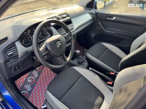 Skoda Fabia 2017 - фото 20