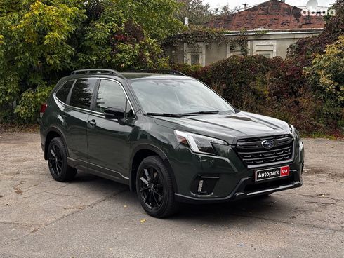 Subaru Forester 2023 зеленый - фото 8
