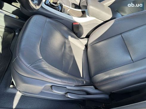 Chevrolet Bolt 2021 - фото 17