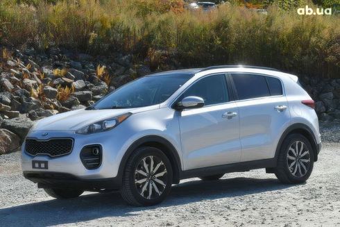 Kia Sportage 2018 серебристый - фото 2