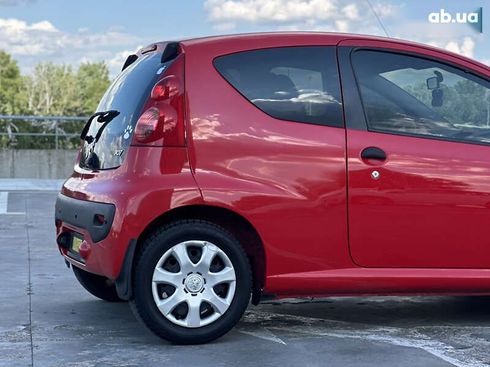 Peugeot 107 2009 - фото 12