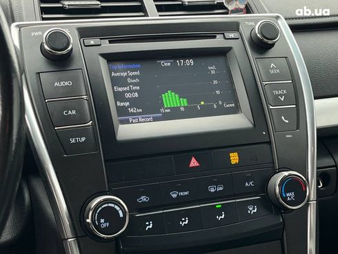 Toyota Camry 2016 серый - фото 30