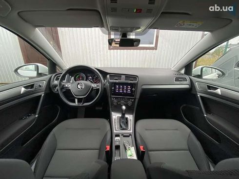 Volkswagen e-Golf 2019 - фото 19