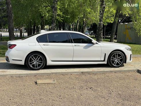 BMW 7 серия 2019 - фото 10