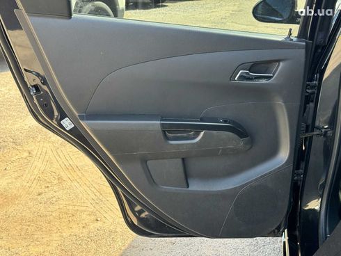 Chevrolet Aveo 2012 черный - фото 17