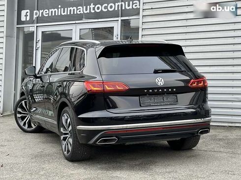 Volkswagen Touareg 2018 - фото 10