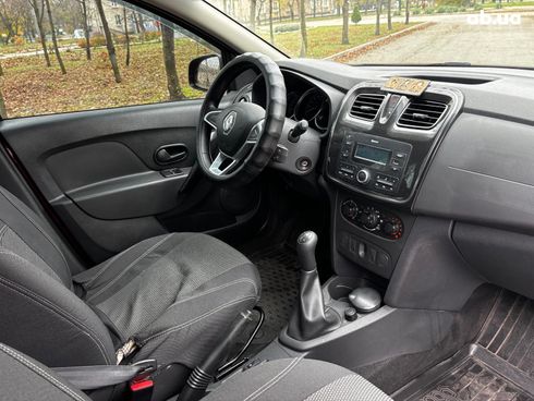 Renault Sandero 2020 красный - фото 43