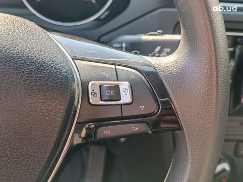 Volkswagen Jetta 2017 серый - фото 27