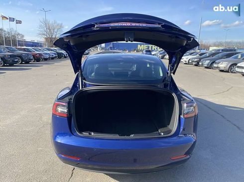 Tesla Model 3 2022 - фото 12