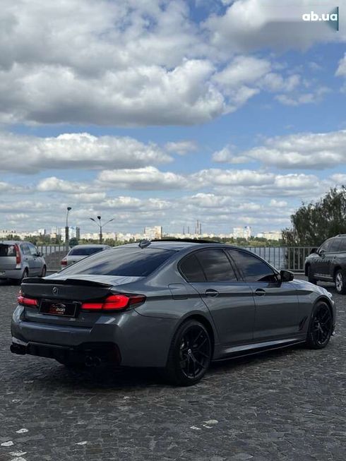 BMW 5 серия 2018 - фото 20