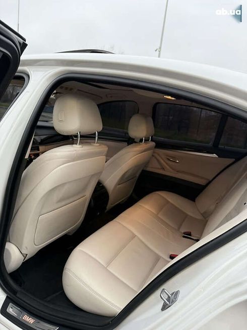 BMW 5 серия 2014 - фото 13