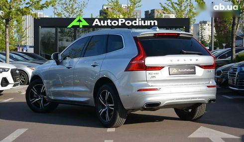 Volvo XC60 2018 - фото 8