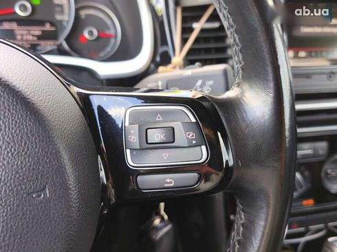 Volkswagen Beetle 2017 - фото 23