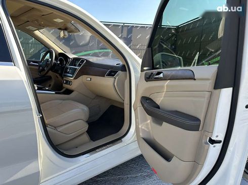 Mercedes-Benz M-Класс 2015 - фото 27