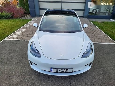 Tesla Model 3 2022 - фото 3