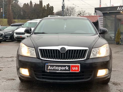 Skoda Octavia 2010 черный - фото 2