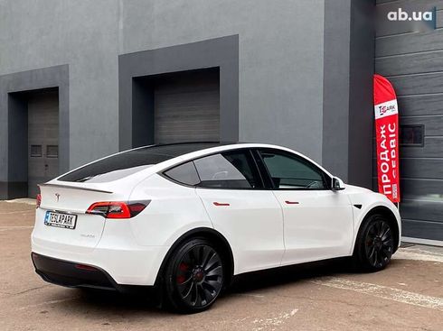 Tesla Model Y 2024 - фото 10